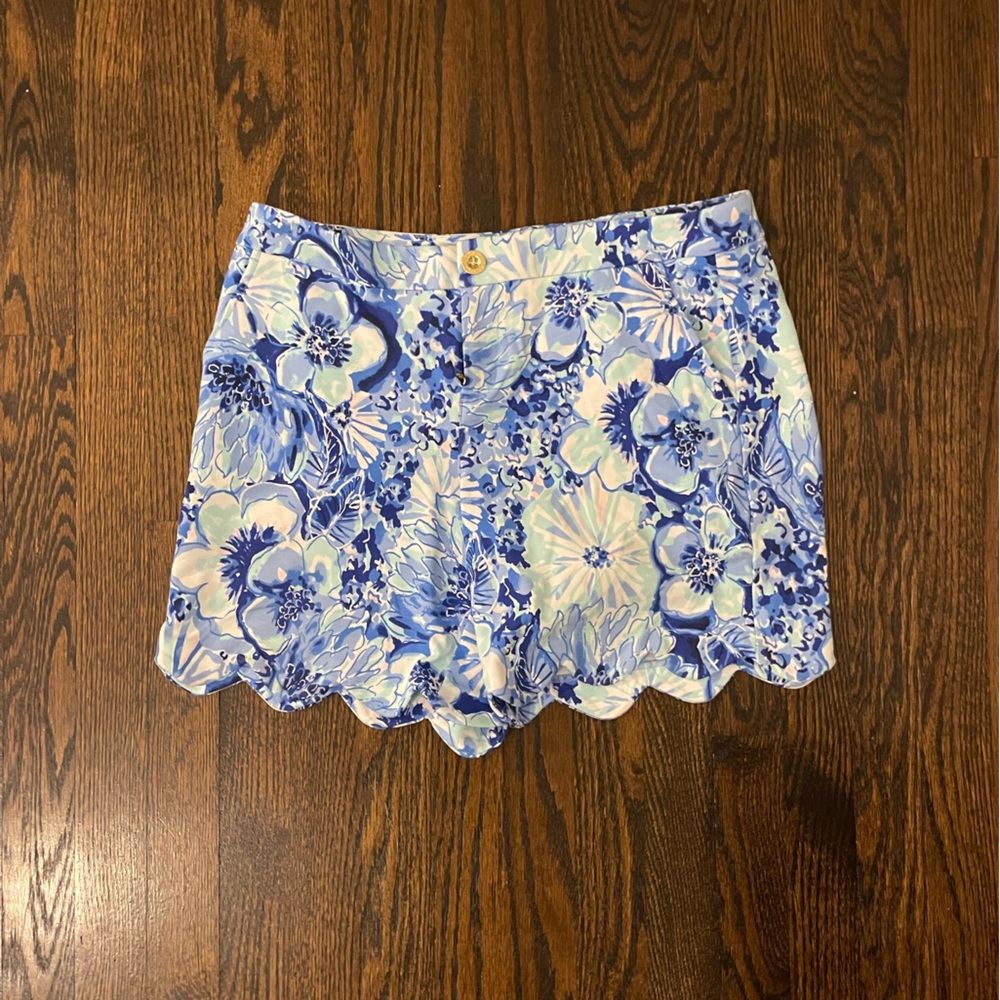 Lily Pulitzer scallop shorts